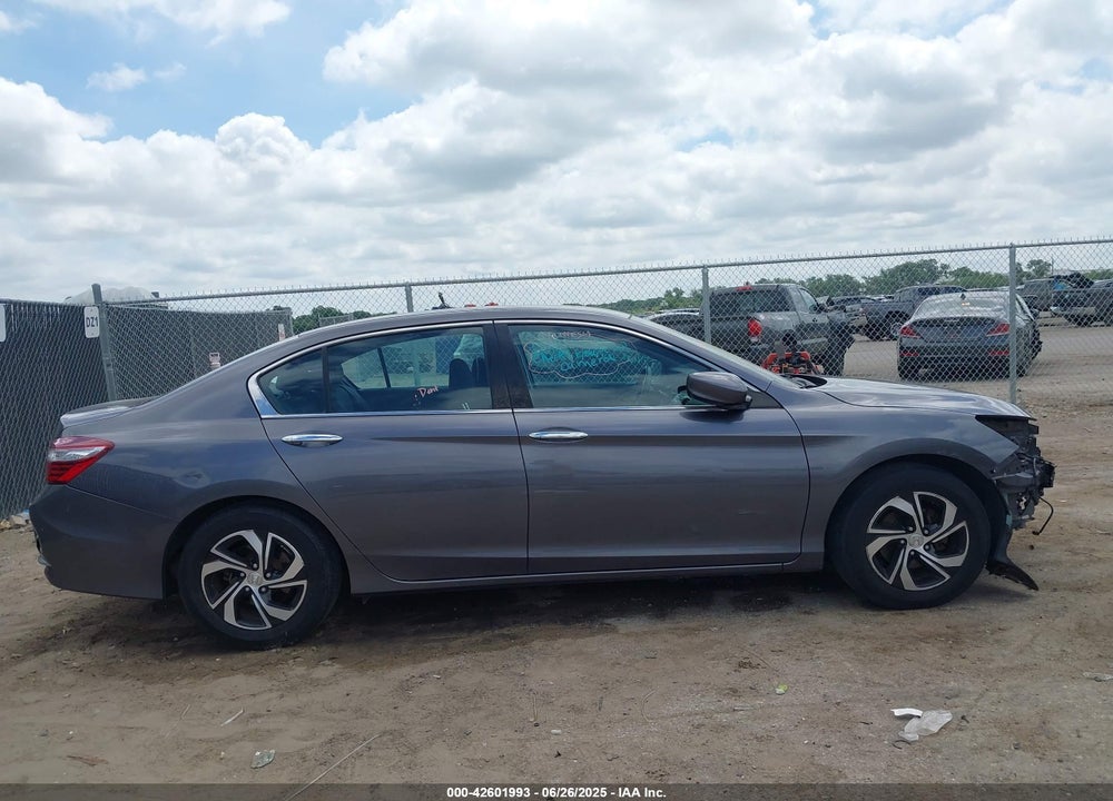 2017 HONDA ACCORD VIN: 1HGCR2F38HA136772