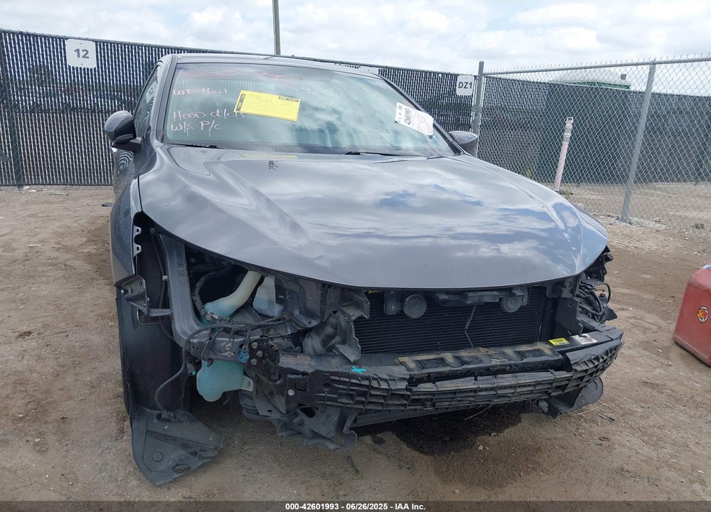 2017 HONDA ACCORD VIN: 1HGCR2F38HA136772