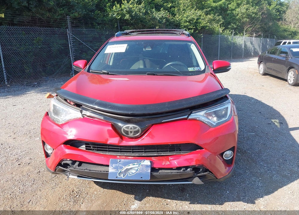 2017 TOYOTA RAV4 VIN: JTMRFREV8HJ123081
