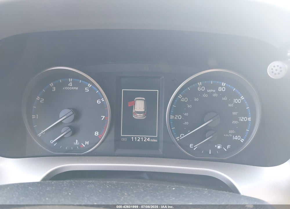 2017 TOYOTA RAV4 VIN: JTMRFREV8HJ123081