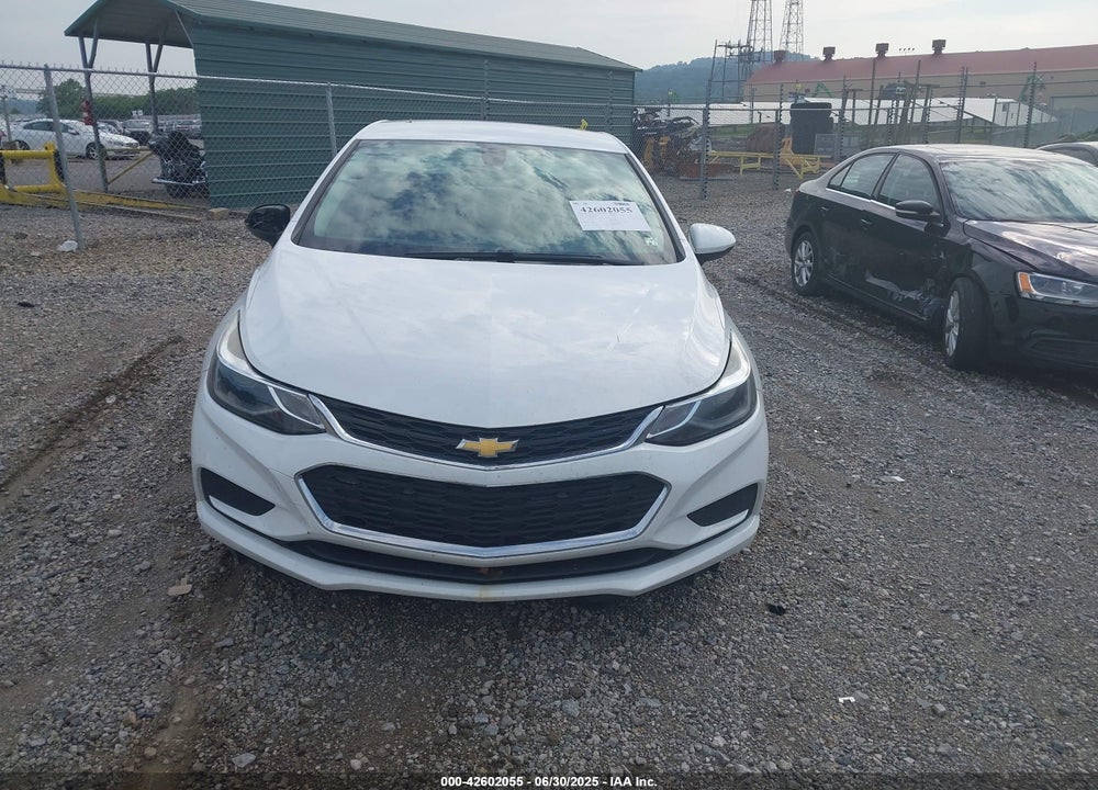 2018 CHEVROLET CRUZE VIN: 1G1BE5SM8J7228692