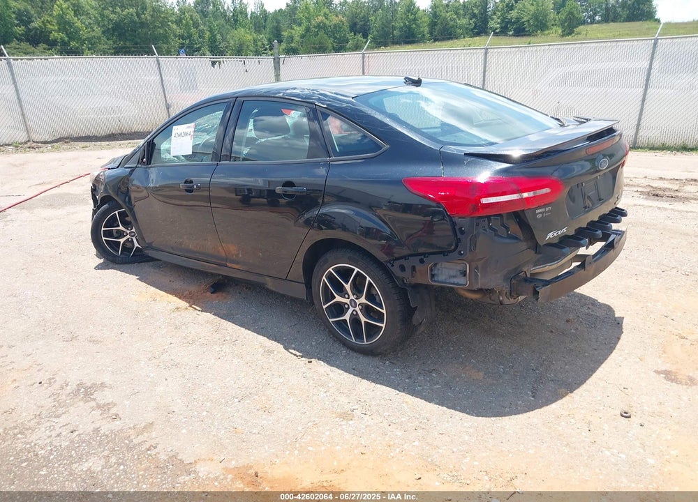 2015 FORD FOCUS VIN: 1FADP3F20FL300268