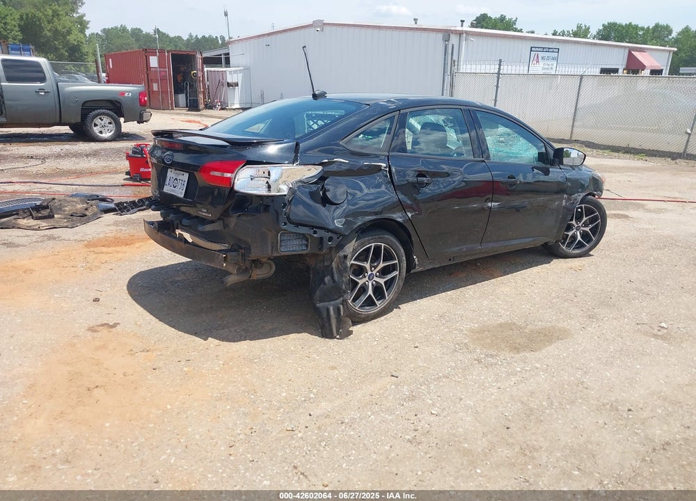 2015 FORD FOCUS VIN: 1FADP3F20FL300268