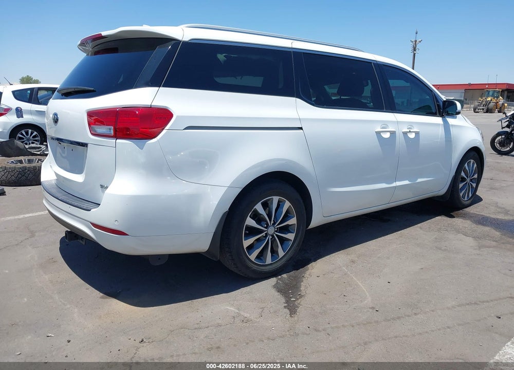 2018 KIA SEDONA VIN: KNDMC5C16J6399635
