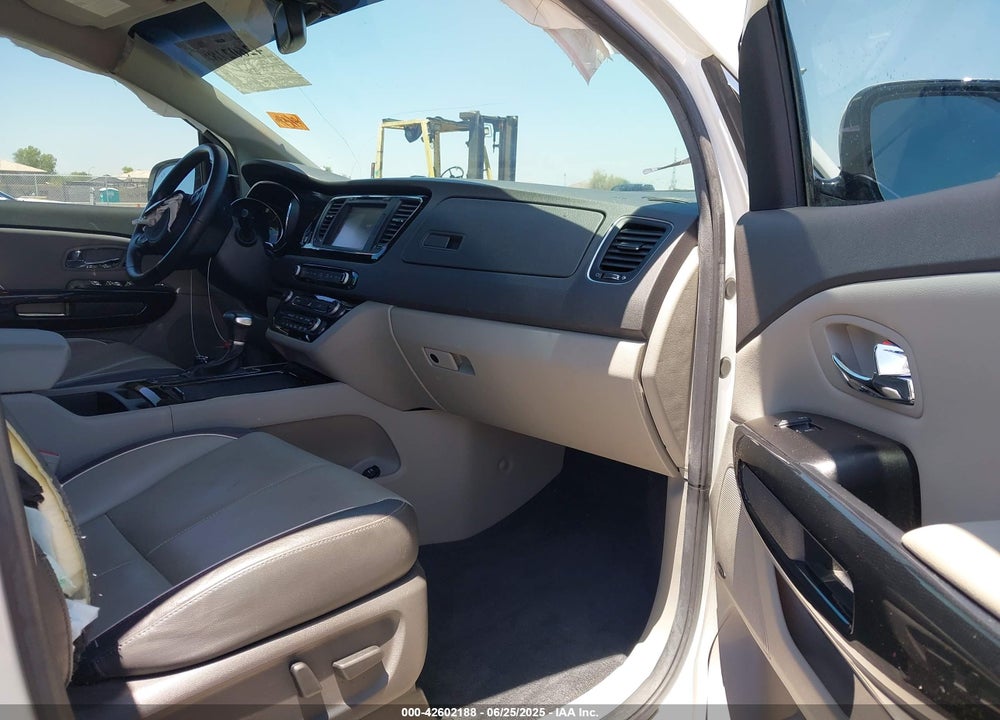 2018 KIA SEDONA VIN: KNDMC5C16J6399635