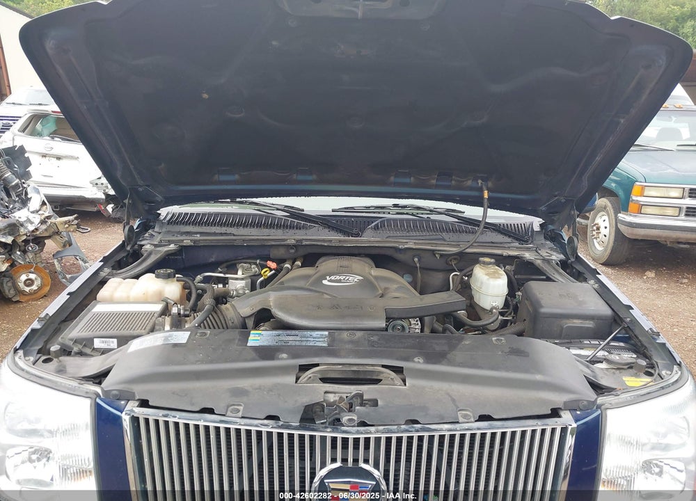 2005 CADILLAC ESCALADE STANDARD VIN: 1GYEK63N05R137527