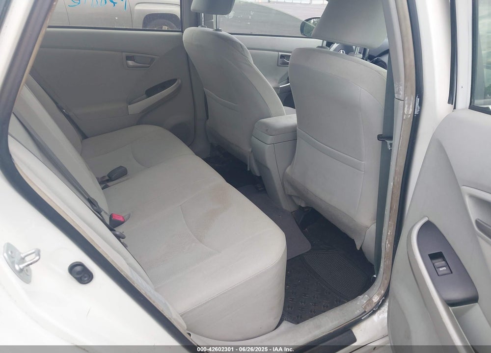 2015 TOYOTA PRIUS VIN: JTDKN3DU0F1978803