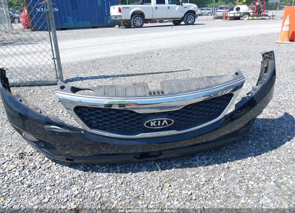 2013 KIA SORENTO VIN: 5XYKT3A65DG414072