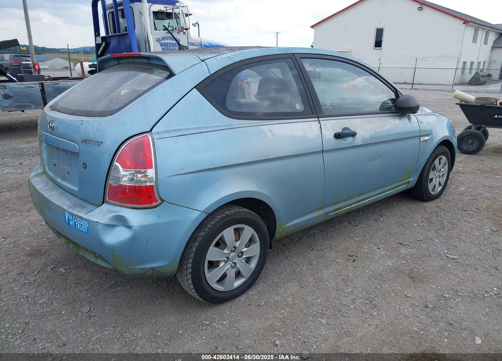 2008 HYUNDAI ACCENT VIN: KMHCM36C58U060246
