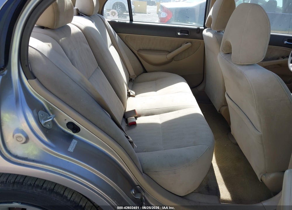 2005 HONDA CIVIC LX VIN: JHMES16525S000875