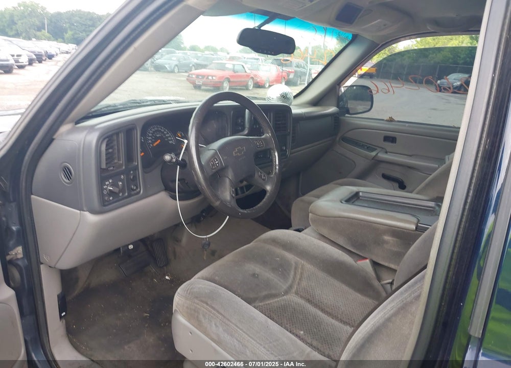 2005 CHEVROLET AVALANCHE 1500 LS VIN: 3GNEC12Z55G272567