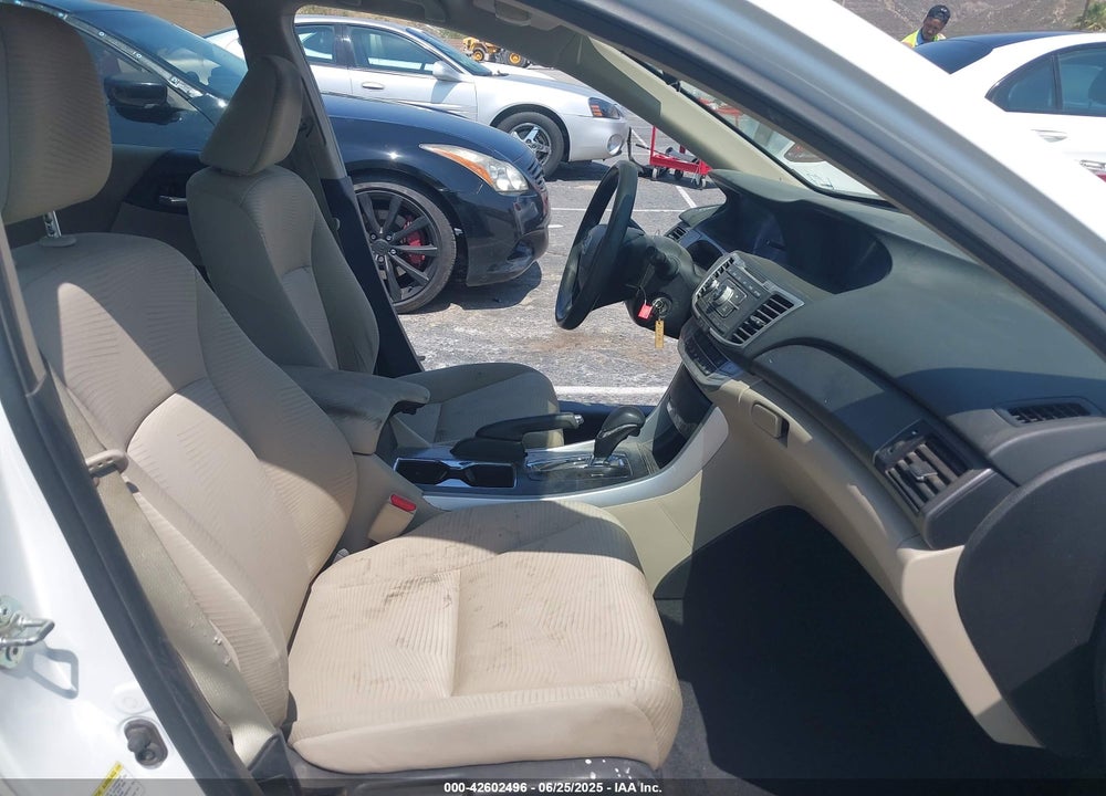 2015 HONDA ACCORD VIN: 1HGCR2F30FA101267