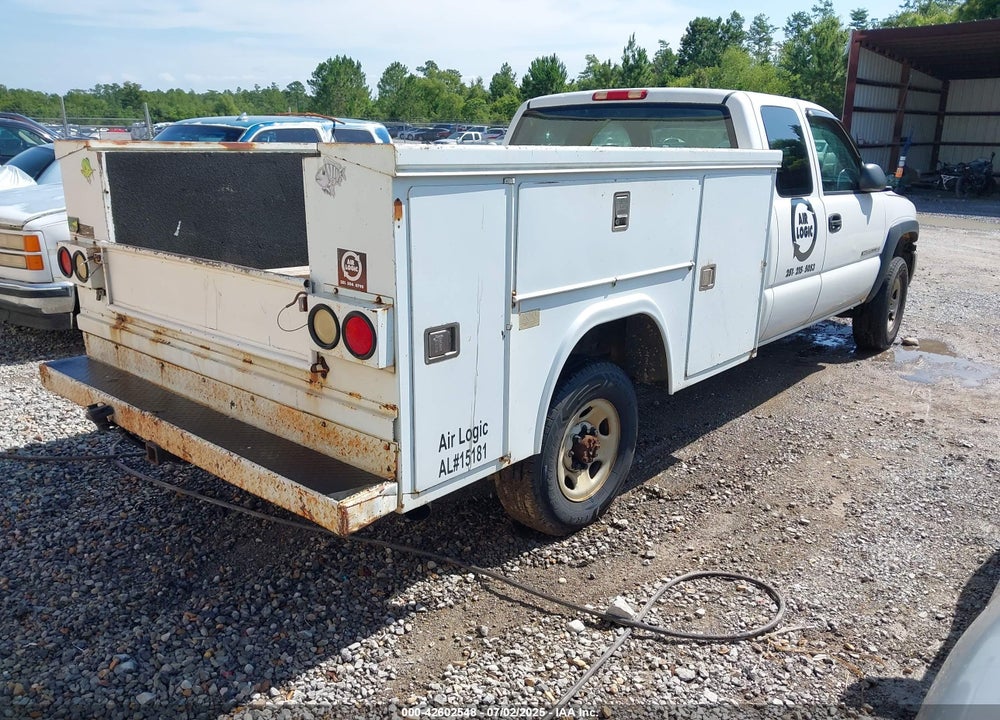 2006 GMC SIERRA 2500HD WORK TRUCK VIN: 1GDHC29U26E142157
