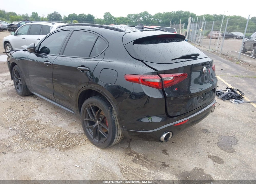 2021 ALFA ROMEO STELVIO VIN: ZASPAKBN1M7D16849