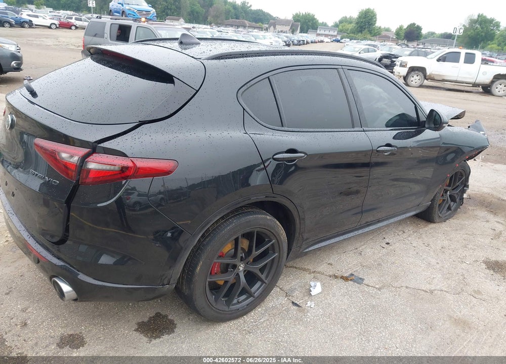 2021 ALFA ROMEO STELVIO VIN: ZASPAKBN1M7D16849