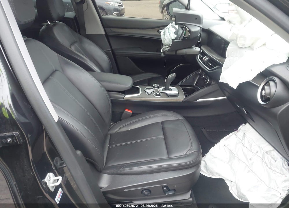 2021 ALFA ROMEO STELVIO VIN: ZASPAKBN1M7D16849