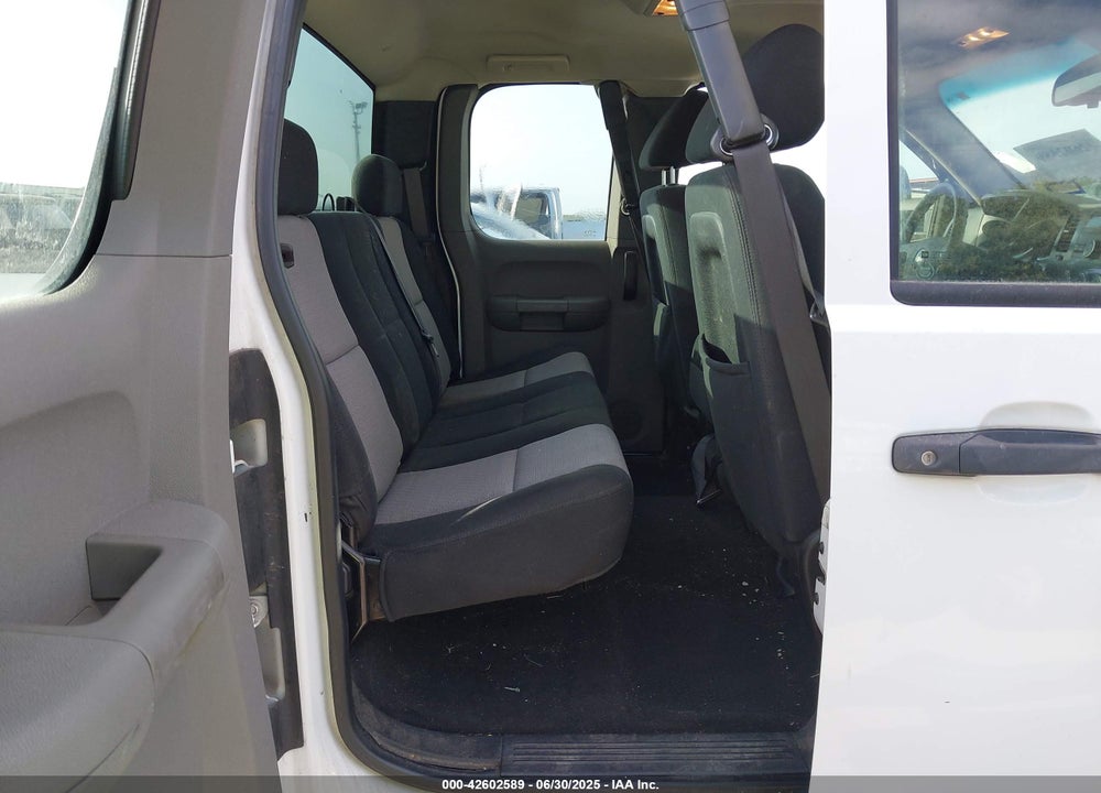 2007 CHEVROLET SILVERADO 2500HD WORK TRUCK VIN: 1GCHC29K27E547469