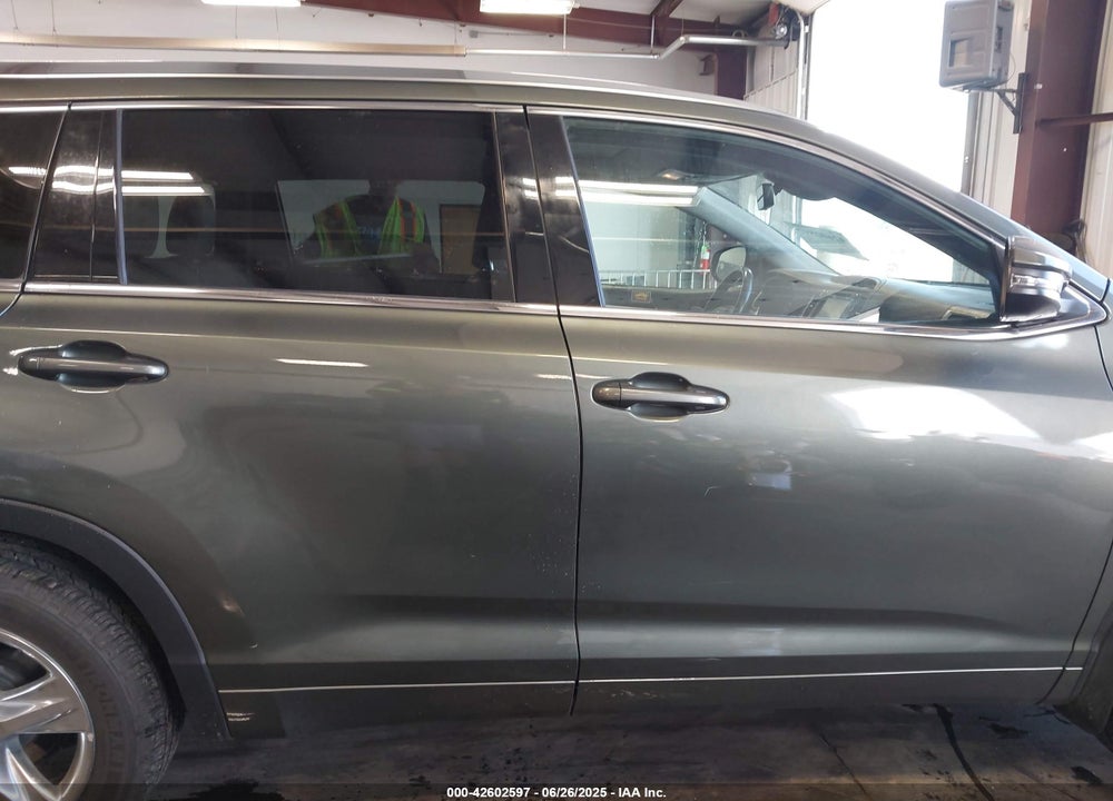 2019 TOYOTA HIGHLANDER VIN: 5TDDZRFH3KS917491