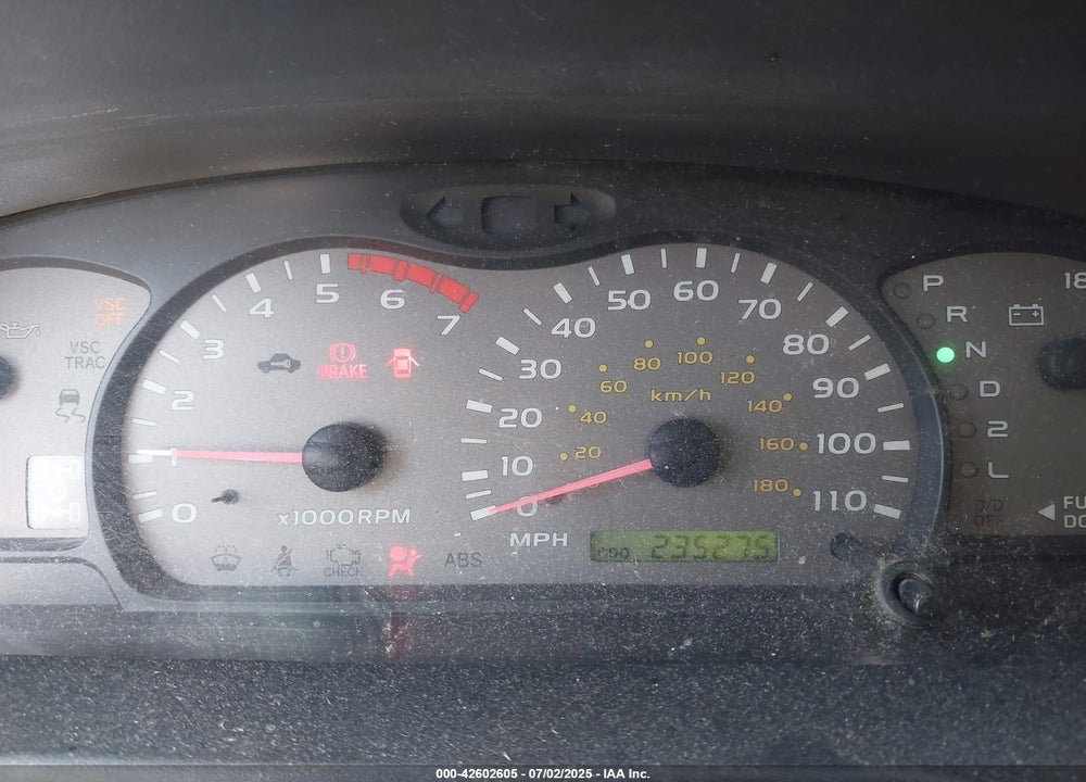 2002 TOYOTA SEQUOIA SR5 V8 VIN: 5TDBT44A52S082723