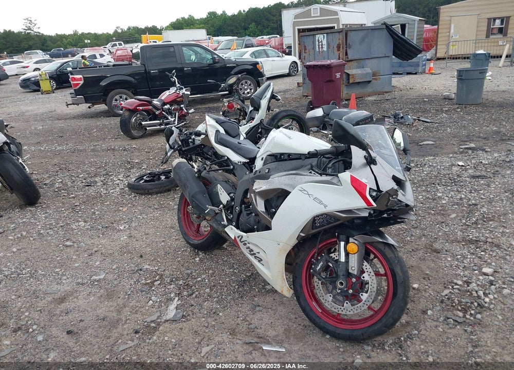2025 KAWASAKI ZX636 K VIN: JKBZXJJ16SA027965