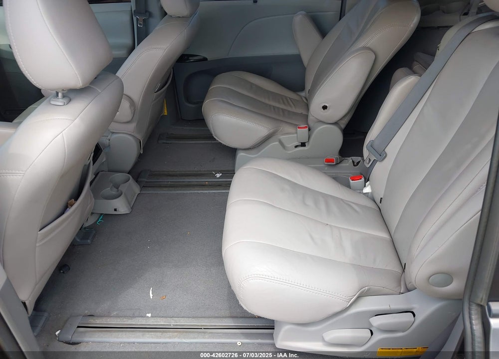 2011 TOYOTA SIENNA LE V6 VIN: 5TDKK3DC9BS004718