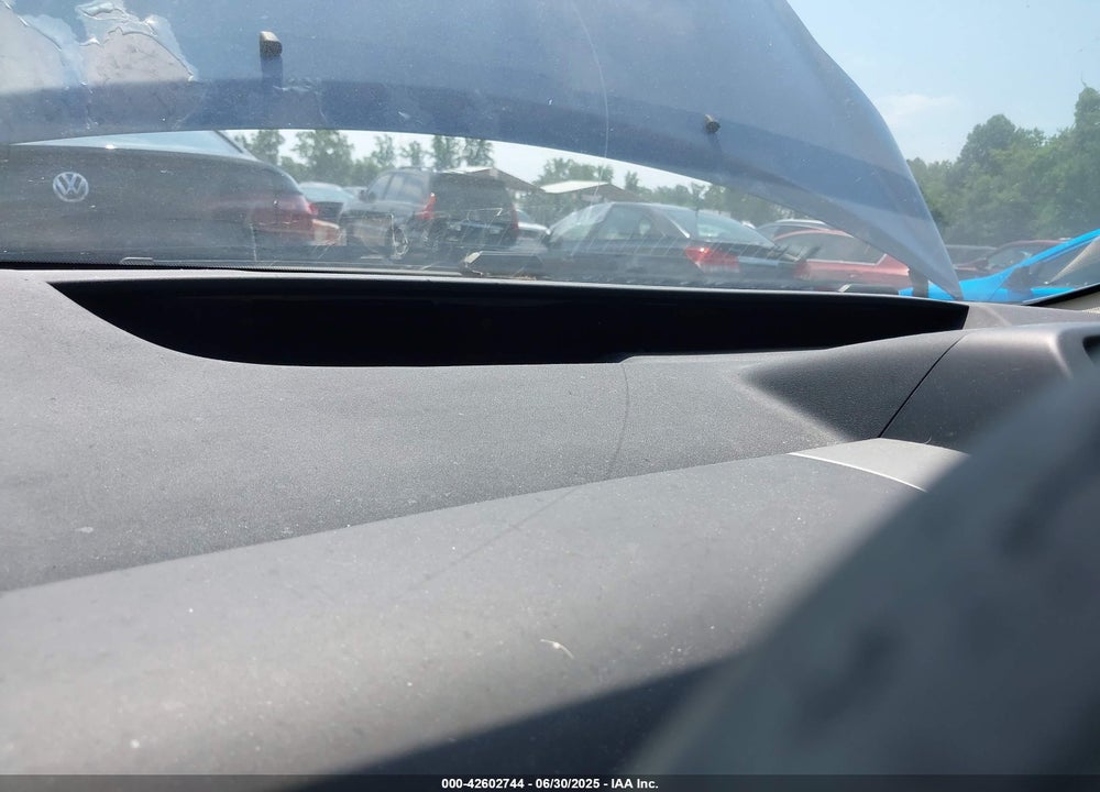 2004 TOYOTA PRIUS VIN: JTDKB20U940076145