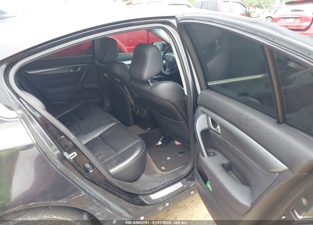 2011 ACURA TL VIN: 19UUA8F2XBA000138