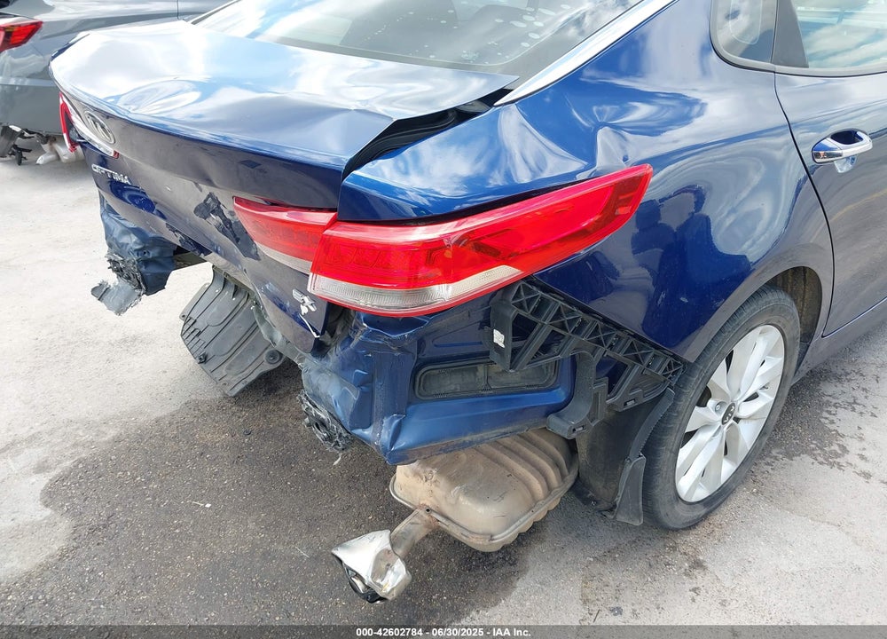 2016 KIA OPTIMA VIN: 5XXGU4L30GG063656
