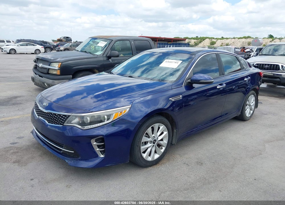 2016 KIA OPTIMA VIN: 5XXGU4L30GG063656