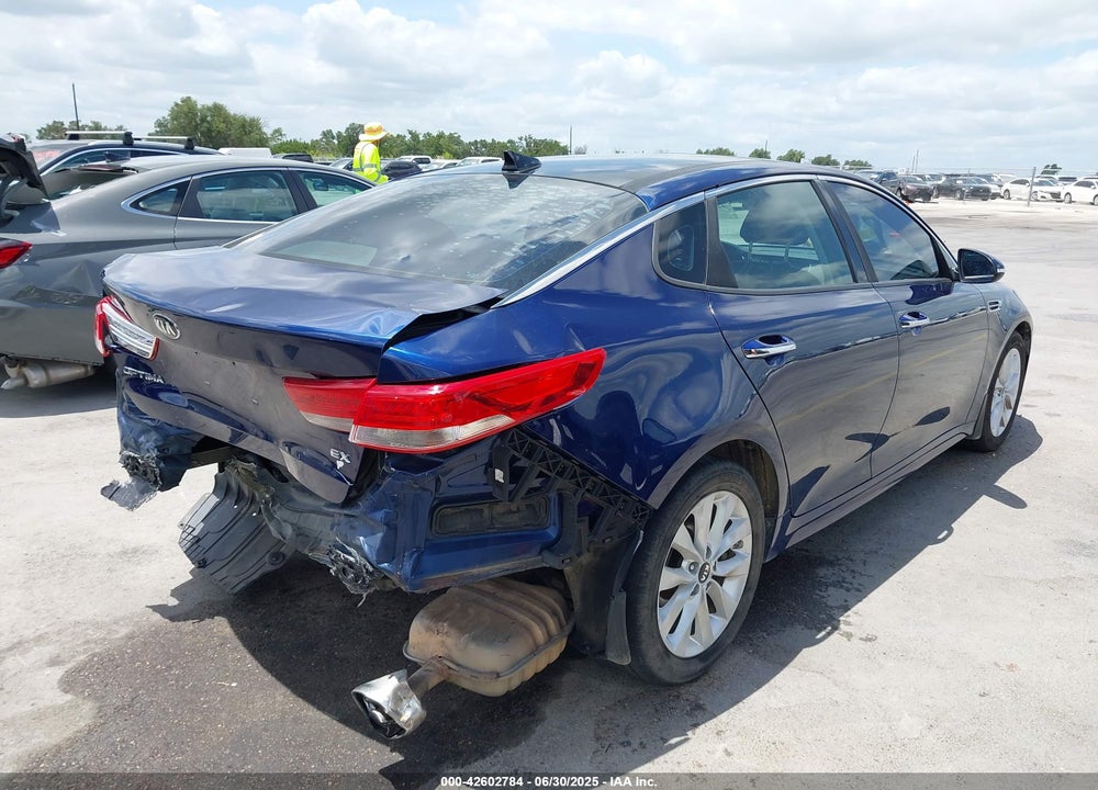 2016 KIA OPTIMA VIN: 5XXGU4L30GG063656