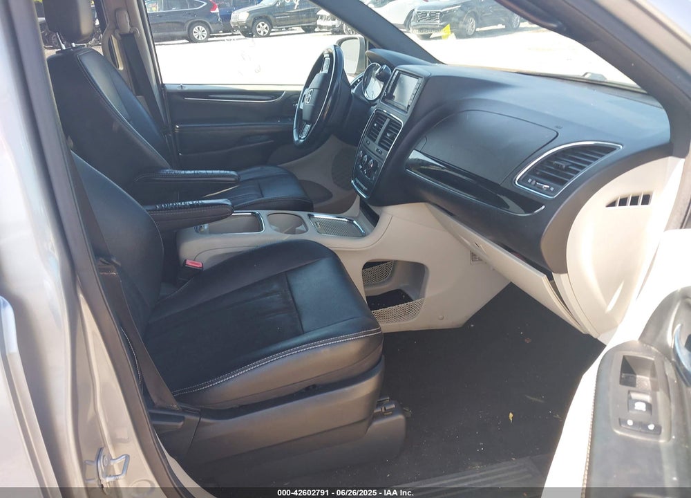 2019 DODGE GRAND CARAVAN VIN: 2C4RDGCGXKR754111