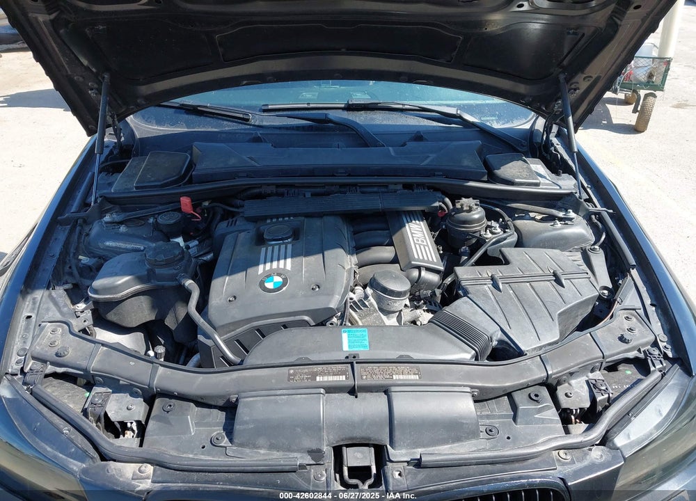 2011 BMW 328 XI VIN: WBAPK7G5XBNN77771