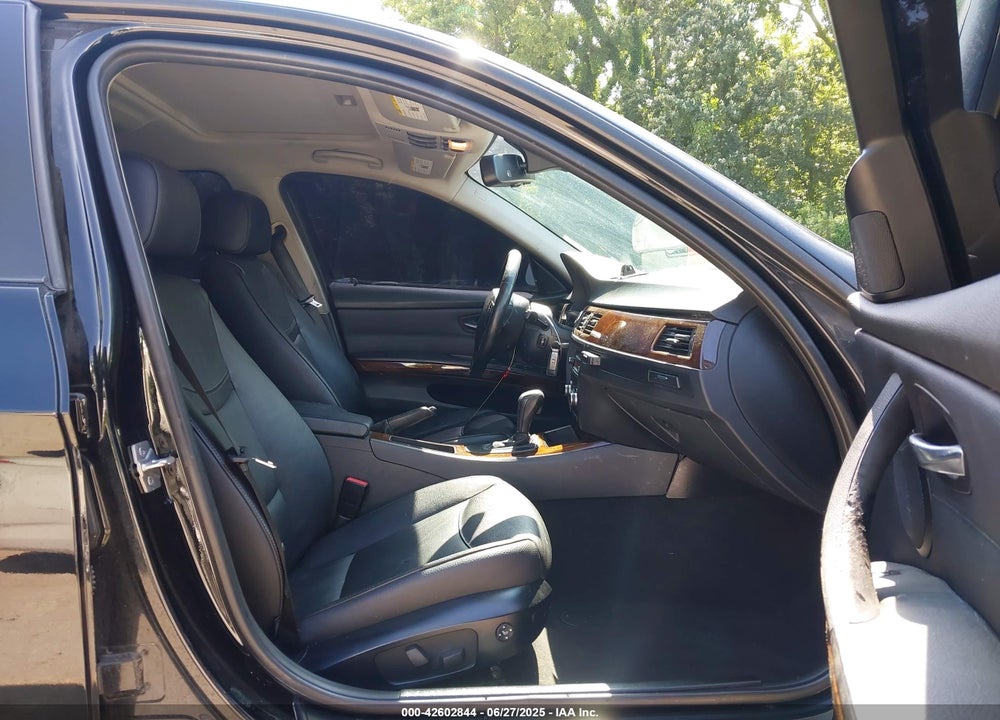 2011 BMW 328 XI VIN: WBAPK7G5XBNN77771