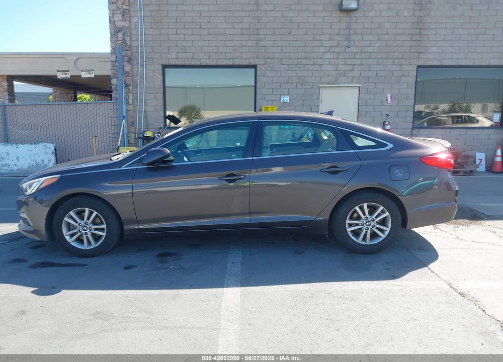 2015 HYUNDAI SONATA VIN: 5NPE24AF5FH154645