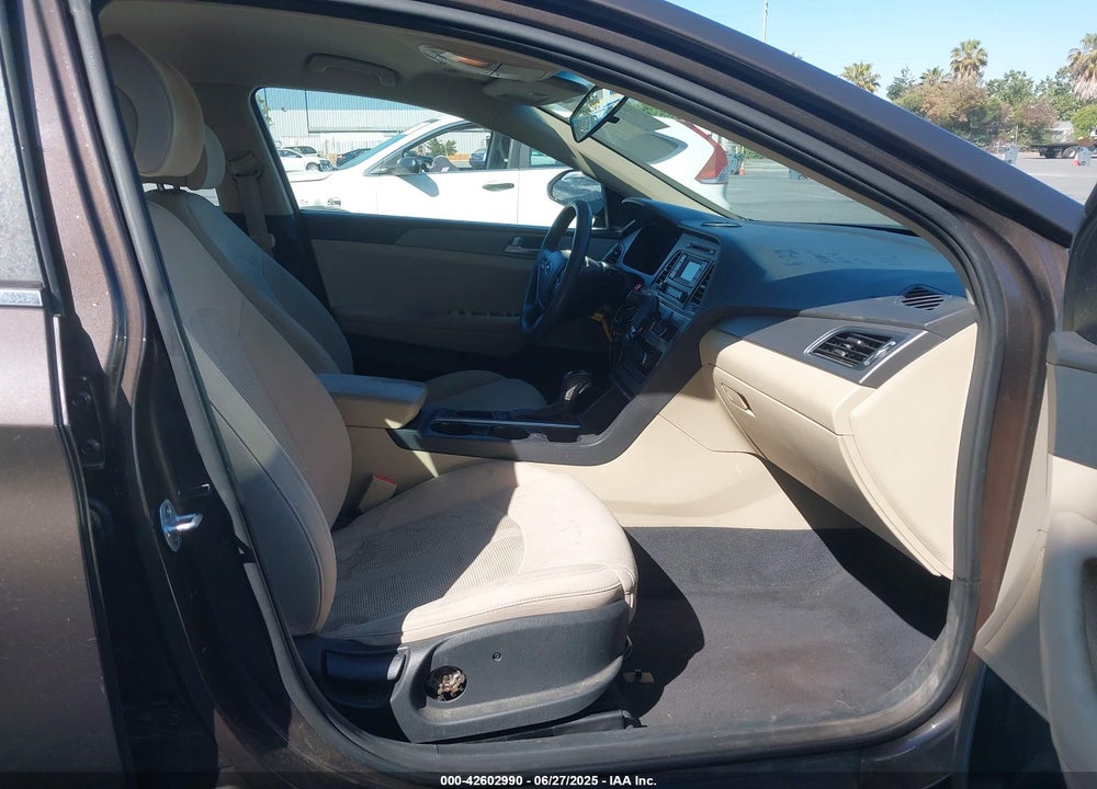 2015 HYUNDAI SONATA VIN: 5NPE24AF5FH154645