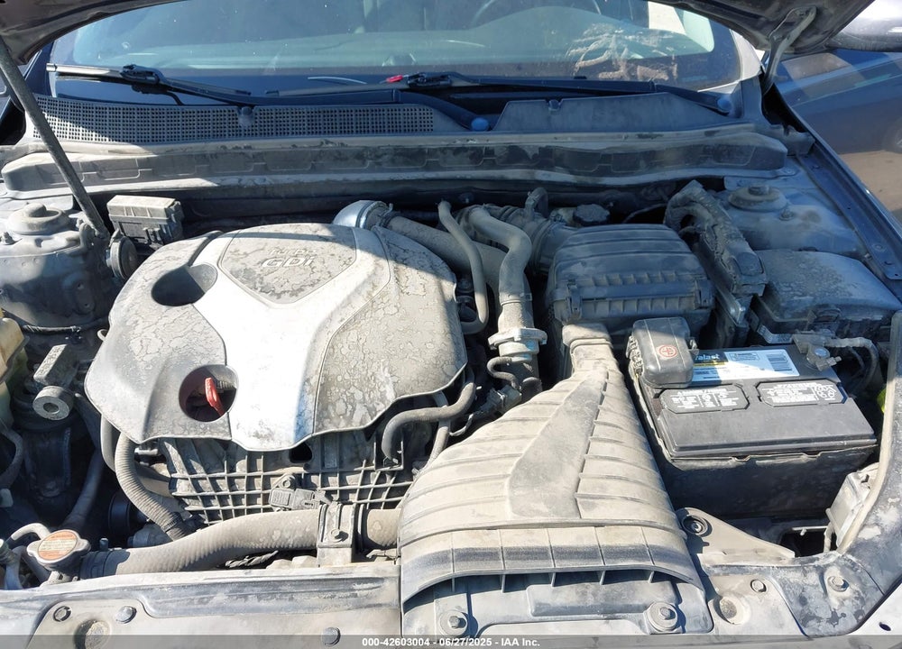 2011 KIA OPTIMA VIN: KNAGR4A64B5112947