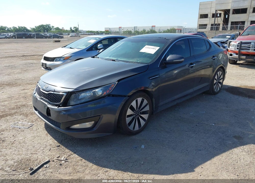 2011 KIA OPTIMA VIN: KNAGR4A64B5112947