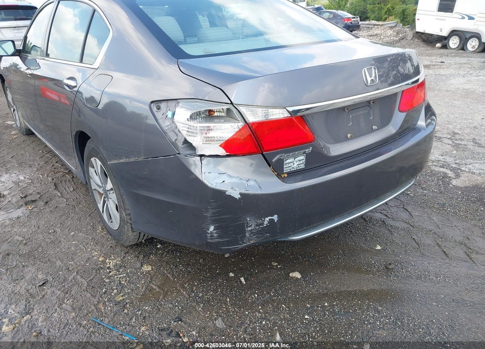 2015 HONDA ACCORD VIN: 1HGCR2F35FA042801