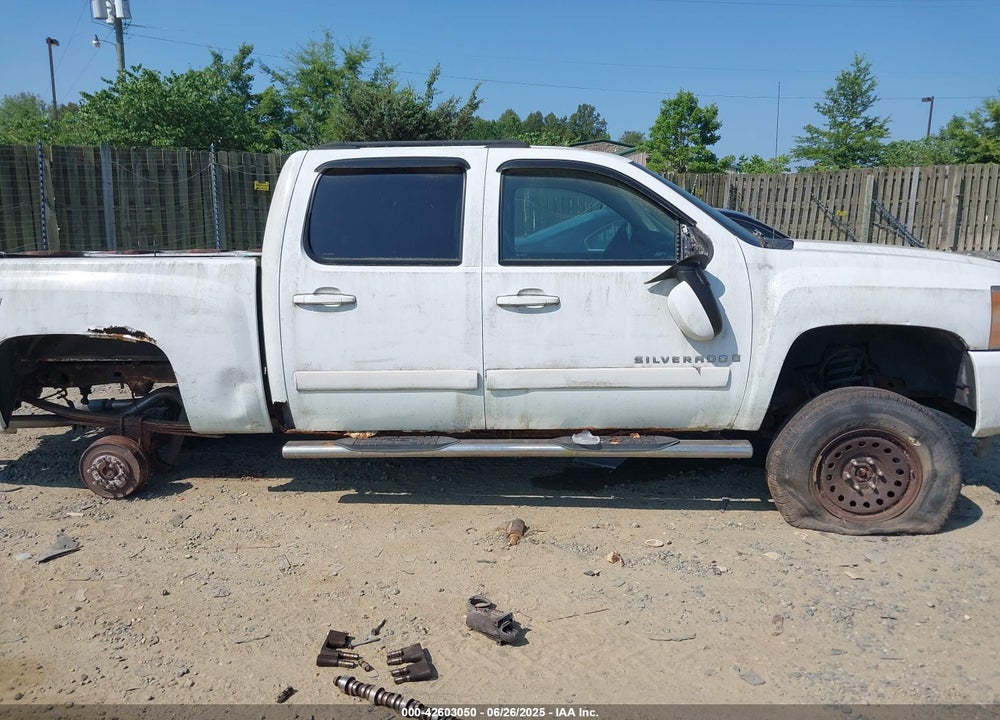 2008 CHEVROLET SILVERADO 1500 VIN: 2GCEK133981216036