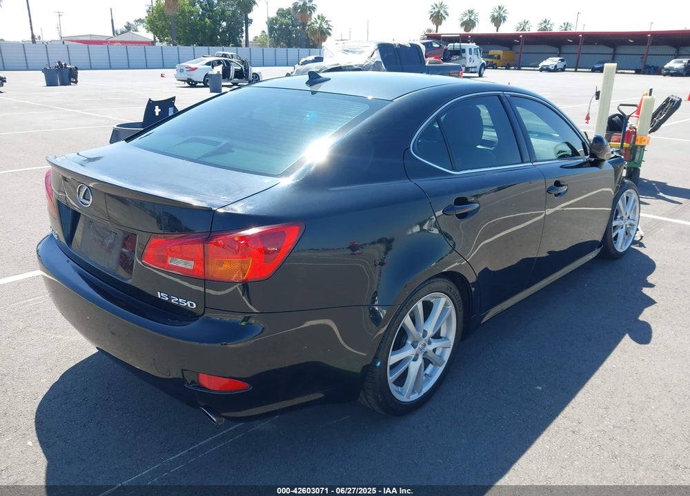 2007 LEXUS IS250 VIN: JTHBK262072036839