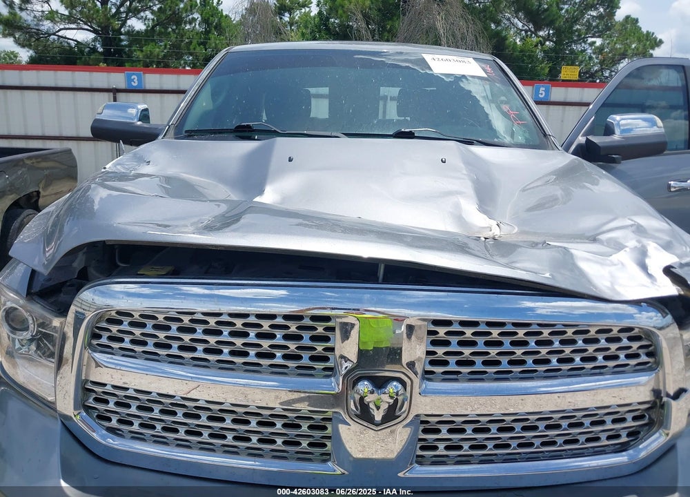 2013 RAM 1500 VIN: 1C6RR7NT1DS638235