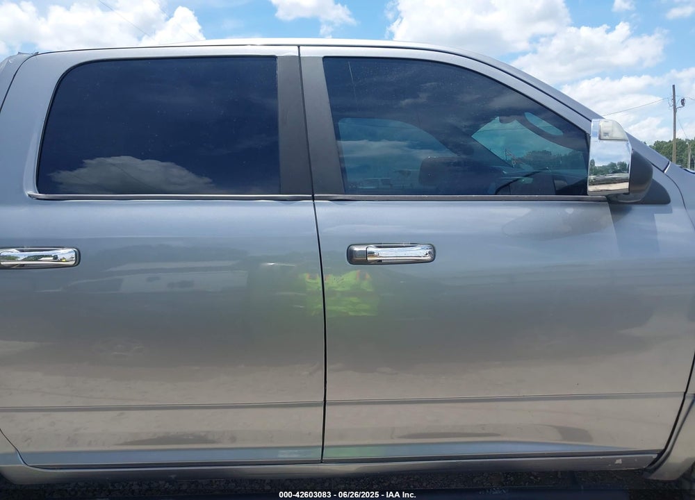2013 RAM 1500 VIN: 1C6RR7NT1DS638235