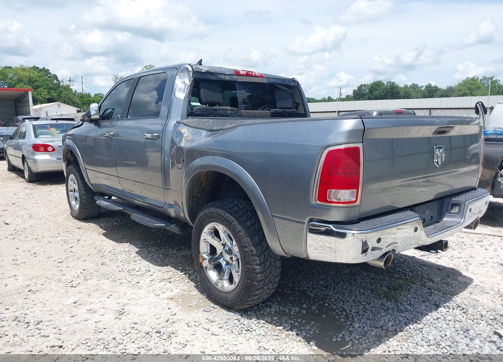 2013 RAM 1500 VIN: 1C6RR7NT1DS638235