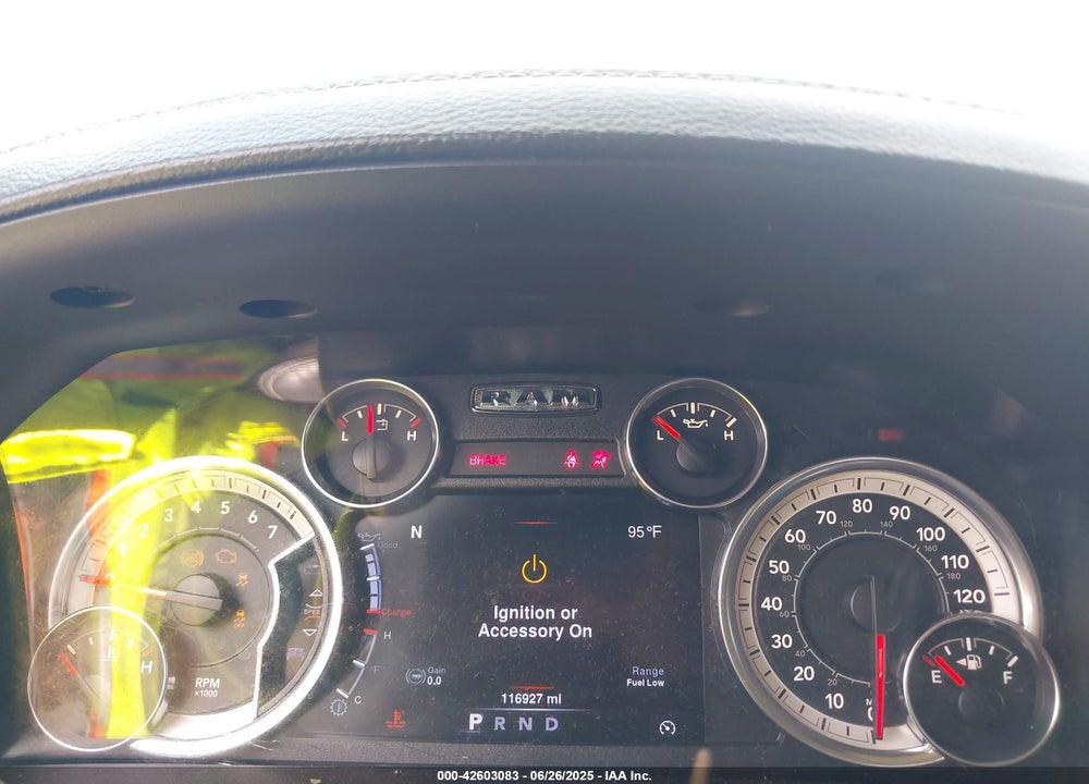 2013 RAM 1500 VIN: 1C6RR7NT1DS638235