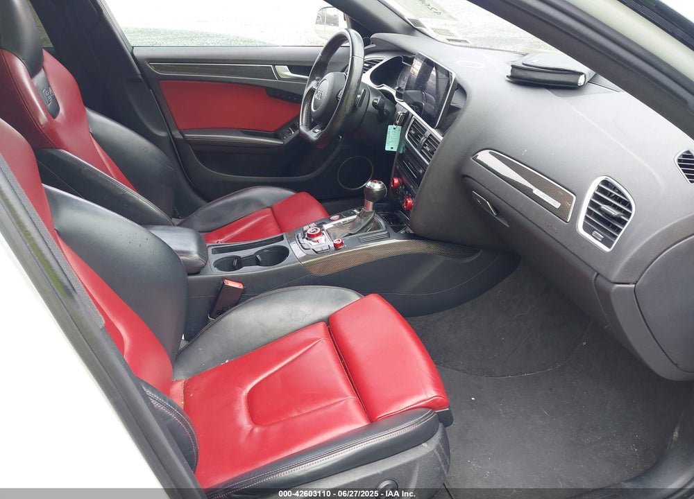 2016 AUDI S4 VIN: WAUKGAFL8GA006335