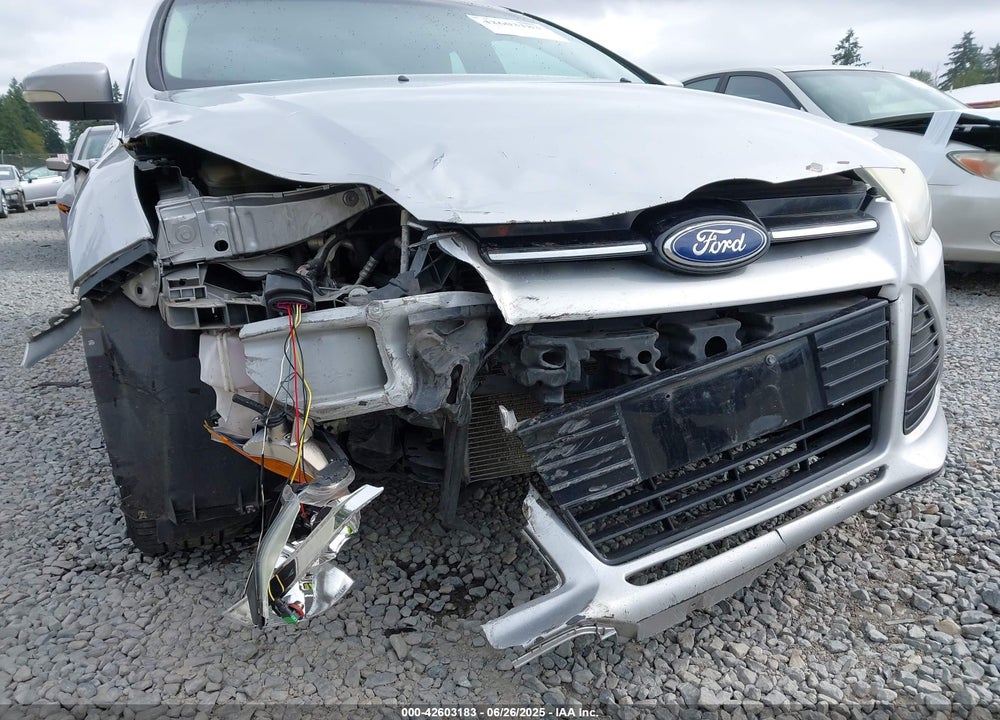 2012 FORD FOCUS VIN: 1FAHP3M28CL157361