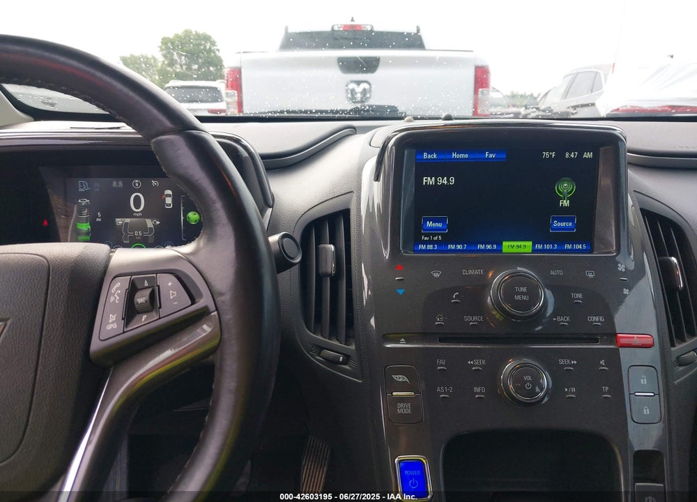 2015 CHEVROLET VOLT VIN: 1G1RA6E47FU130323