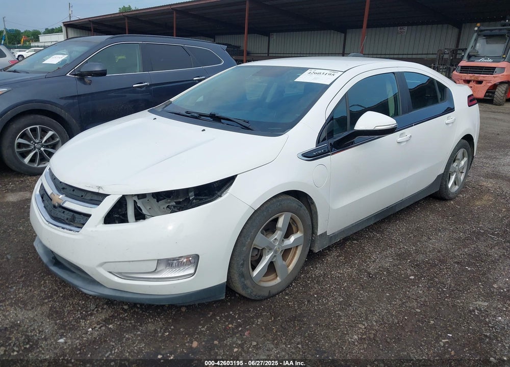 2015 CHEVROLET VOLT VIN: 1G1RA6E47FU130323