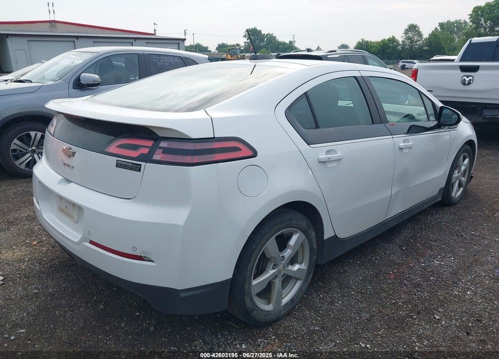 2015 CHEVROLET VOLT VIN: 1G1RA6E47FU130323
