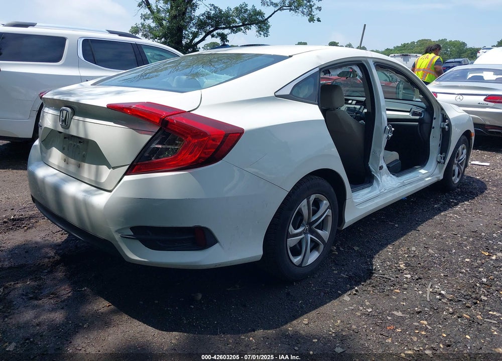 2018 HONDA CIVIC VIN: 19XFC2F53JE204607